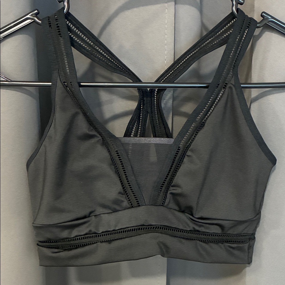 Black Victoria Sport Women's Sports Bra